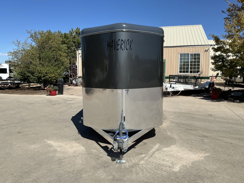 New 2027 Maverick 2HS-7K 7' 6 Horse Trailer