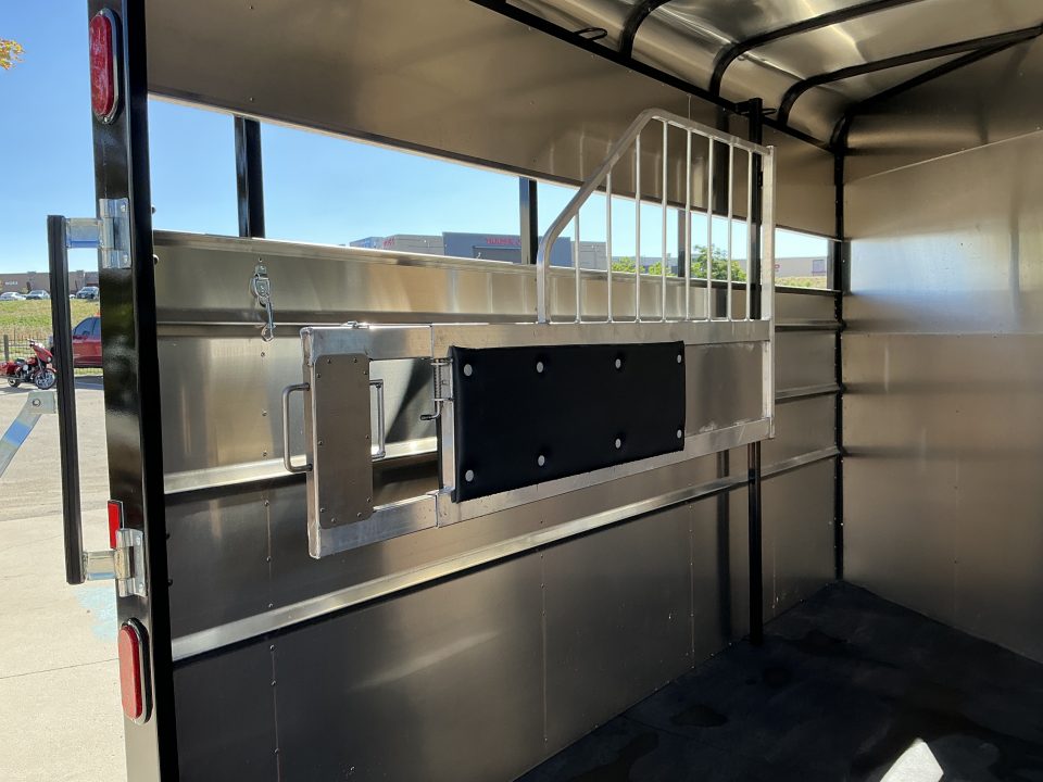 New 2027 Maverick MAV2HS-7K 7' 6 Horse Trailer