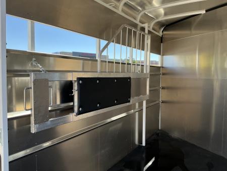 New 2027 Maverick 2HS-7K 7' 6 Horse Trailer