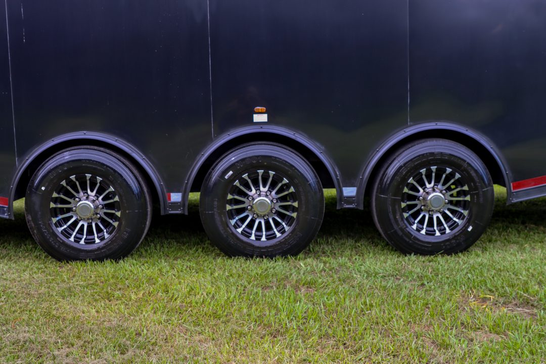 Used 2019 8.5X53 Vintage GOOSENECK RACE TRAILER