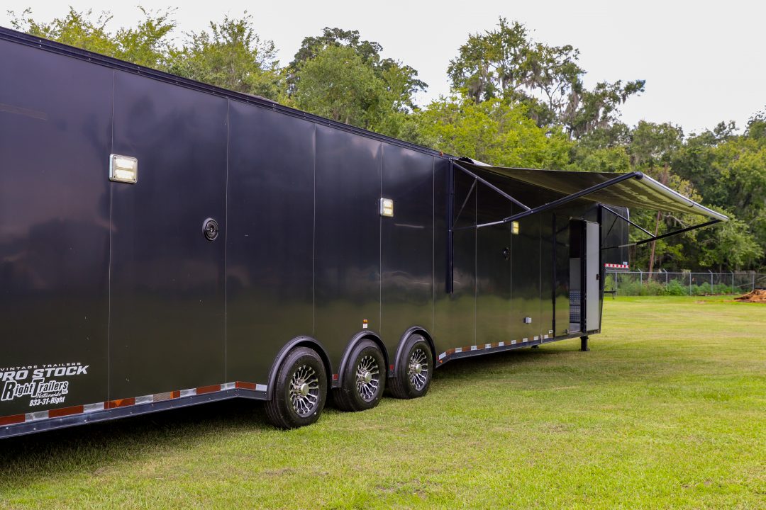 Used 2019 8.5X53 Vintage GOOSENECK RACE TRAILER