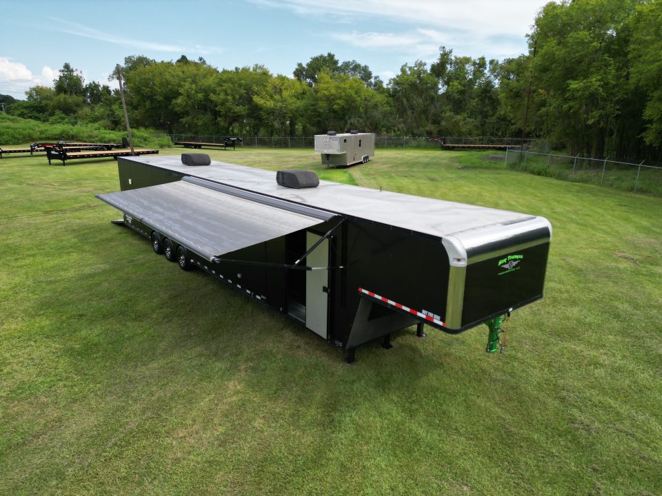 Used 2019 8.5X53 Vintage GOOSENECK RACE TRAILER