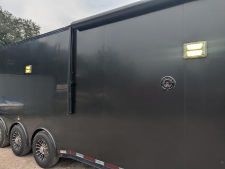 Used 2019 8.5X53 Vintage GOOSENECK RACE TRAILER