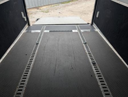Used 2019 8.5X53 Vintage GOOSENECK RACE TRAILER