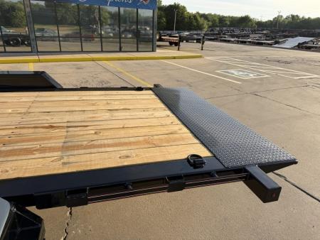 New #038526 2027 DIAMOND T HDSKP1408TDGN 24 X 83 TANDEM AXLE 14K GOOSENECK TILT DECK TRAILER