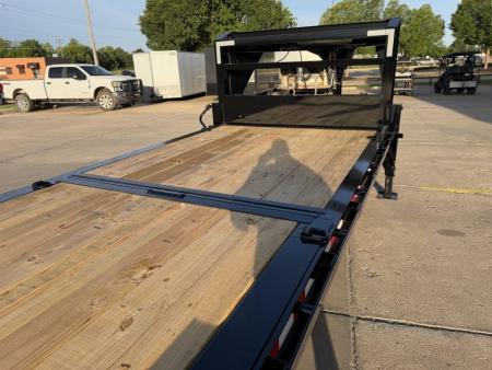 New #038526 2027 DIAMOND T HDSKP1408TDGN 24 X 83 TANDEM AXLE 14K GOOSENECK TILT DECK TRAILER