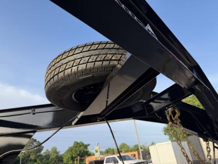 New #038526 2027 DIAMOND T HDSKP1408TDGN 24 X 83 TANDEM AXLE 14K GOOSENECK TILT DECK TRAILER