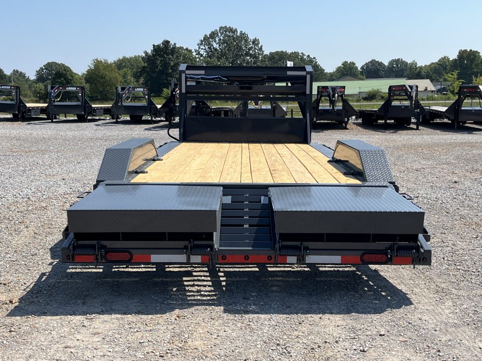 New 2027 Lamar 102"X22' 16K Gooseneck Equipment Trailer