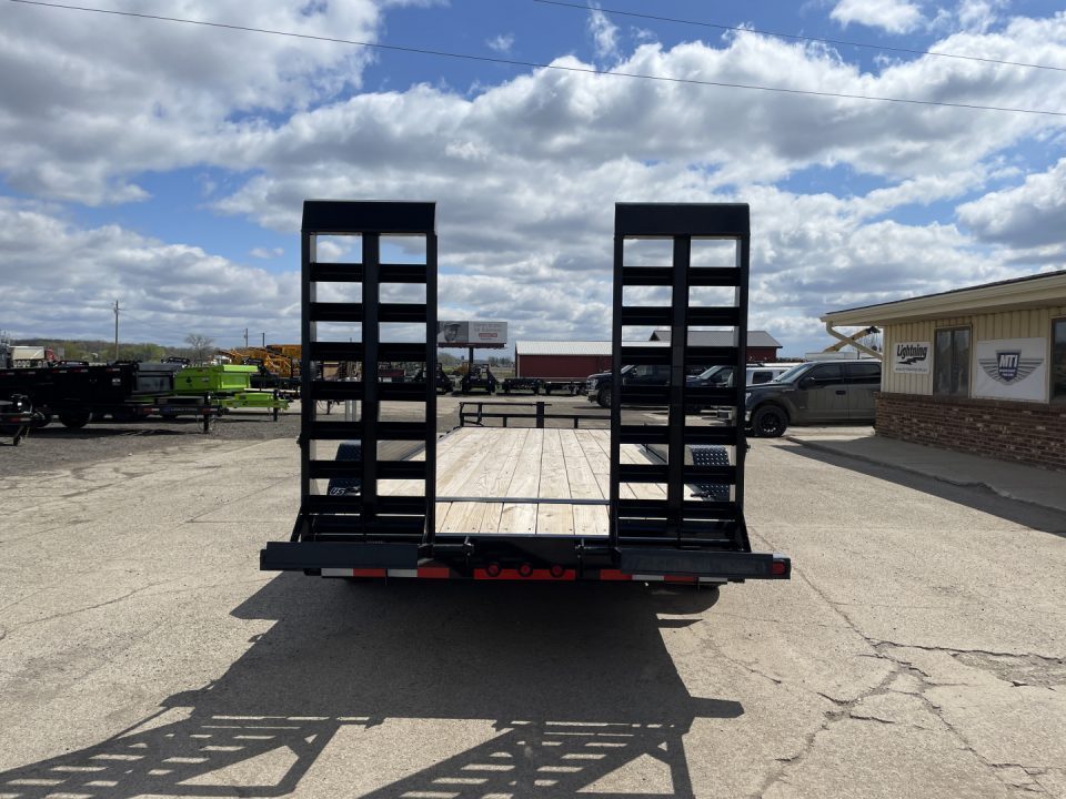 New 2026 Load Trail 83x22 Tri-Axle 21k w/HD Ramps Equipment Trailer