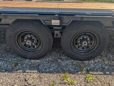 New 2027 8.5X40 PJ Gooseneck Equipment Trailer