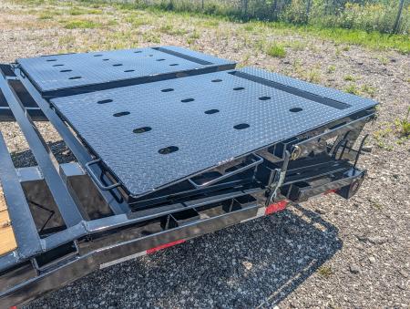 New 2027 8.5X40 PJ Gooseneck Equipment Trailer