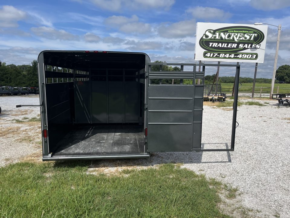 New 2026 Calico LIVESTOCK W/ 2 CUT GATES/ REAR SLIDER/ 6'8X20