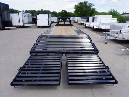 New 2027 PJ Trailers LQ 30ft Gooseneck Bodies