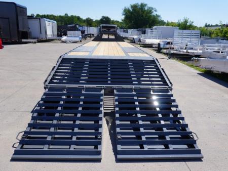New 2026 Diamond C Trailers FMAX212 32ft Gooseneck Trailer