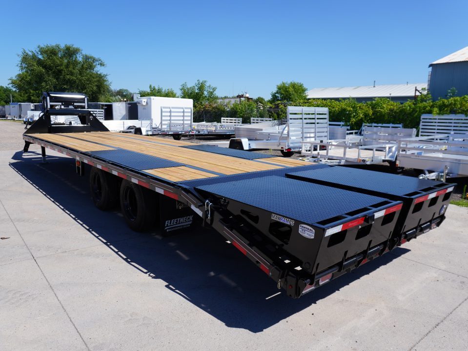 New 2026 Diamond C Trailers FMAX212 32ft Gooseneck Trailer