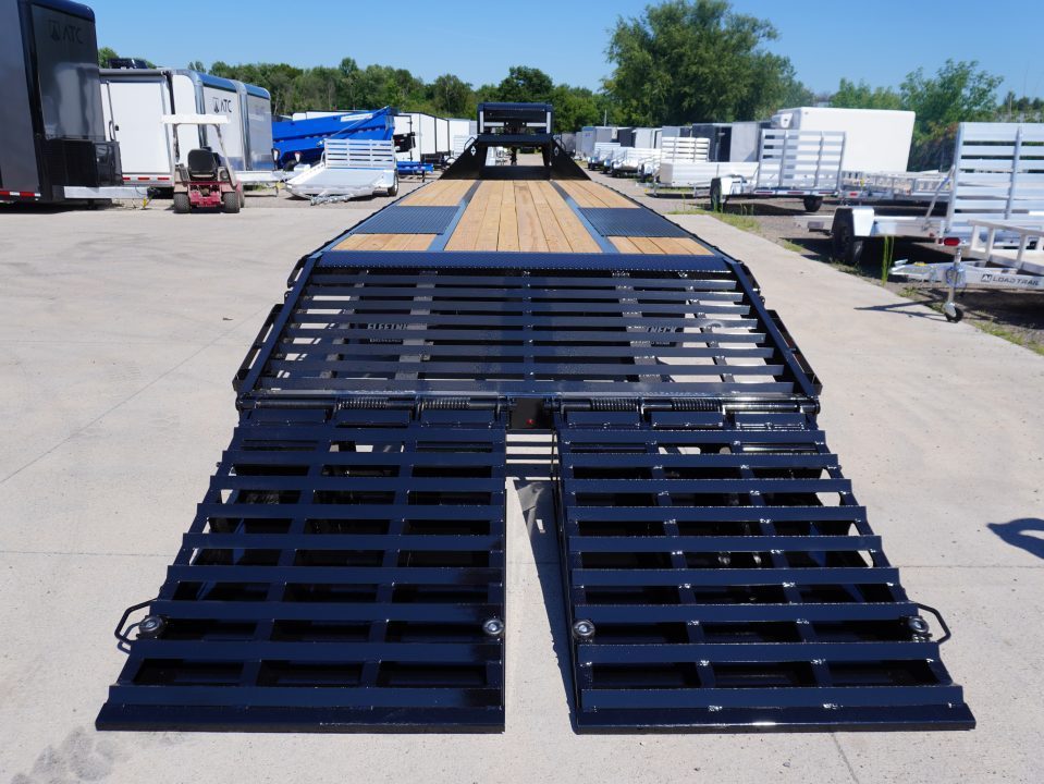 New 2026 Diamond C Trailers FMAX212 32ft Gooseneck Trailer