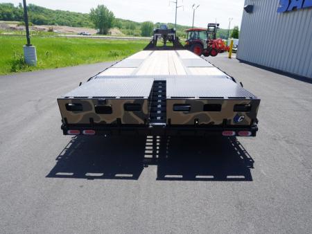 New 2026 Diamond C Trailers Fmax212 35' Gooseneck Deckover