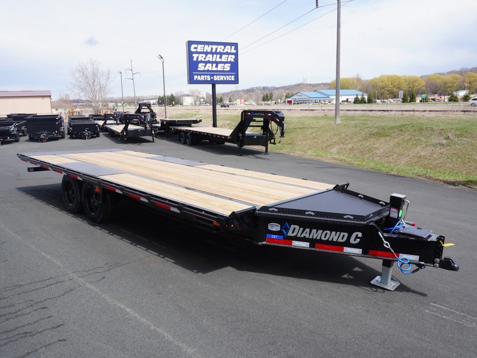 New 2026 Diamond C Trailers DET207 22ft Deckover Tilt