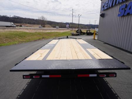 New 2026 Diamond C Trailers DET207 22ft Deckover Tilt
