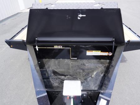 New 2026 Diamond C Trailers DET207 22ft Deckover Tilt