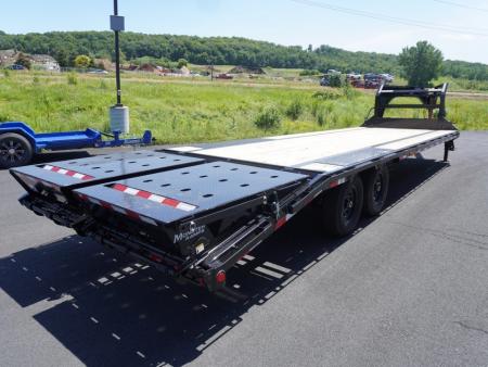 New 2026 PJ Trailers 28FT Gooseneck Deckover Trailer