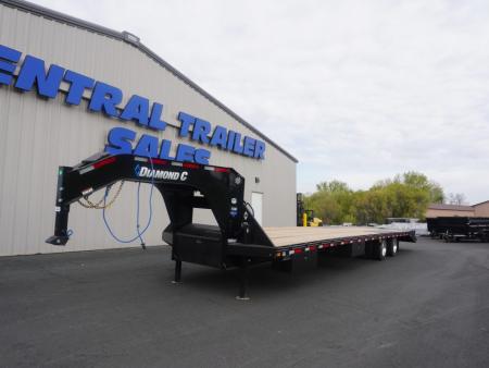 New 2026 Diamond C Trailers Fmax212 40' Gooseneck Deckover Trailer