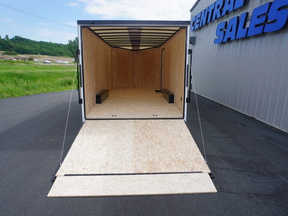 New 2027 Discovery Trailers S.E. 8.5x20ft Enclosed Car Hauler