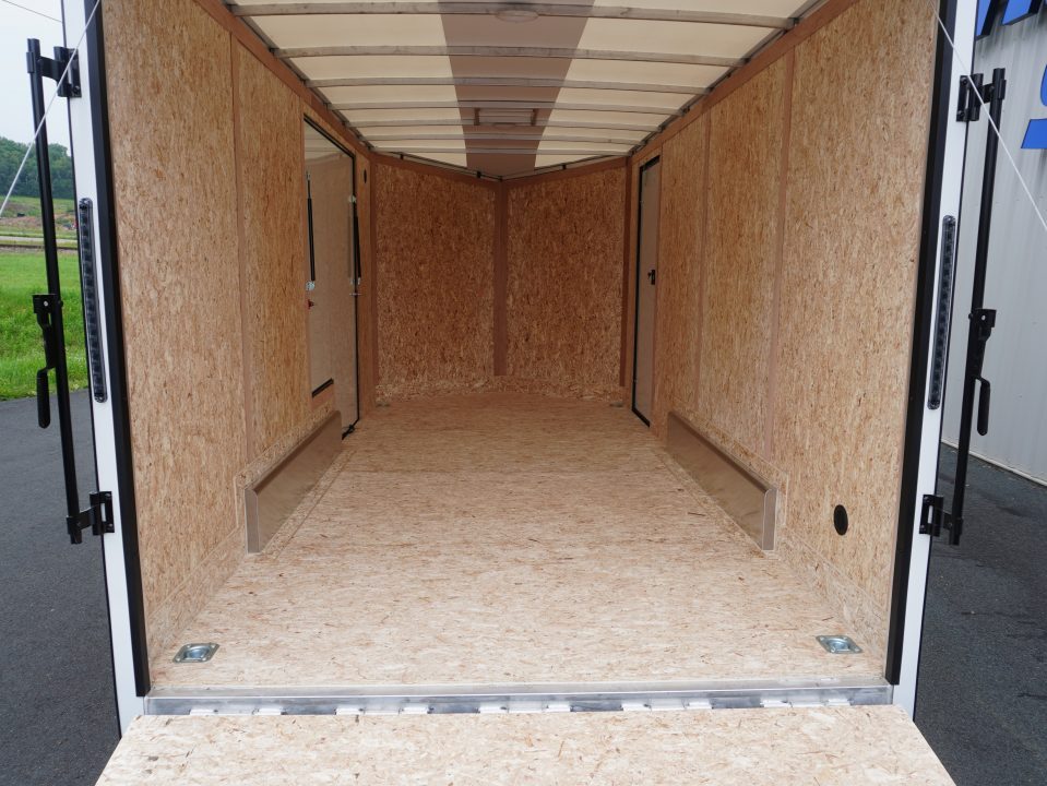 New 2027 Discovery Trailers 7.5x16 Cargo / Enclosed Trailer