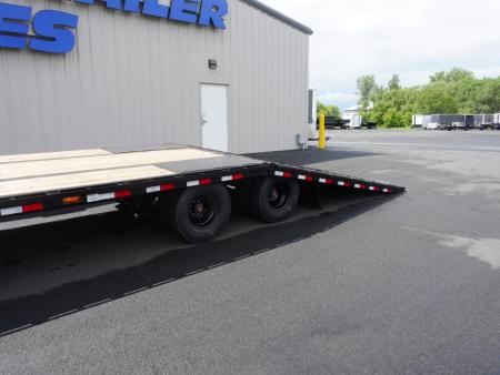 New 2027 PJ Trailers 32' Gooseneck Flatbed Trailer