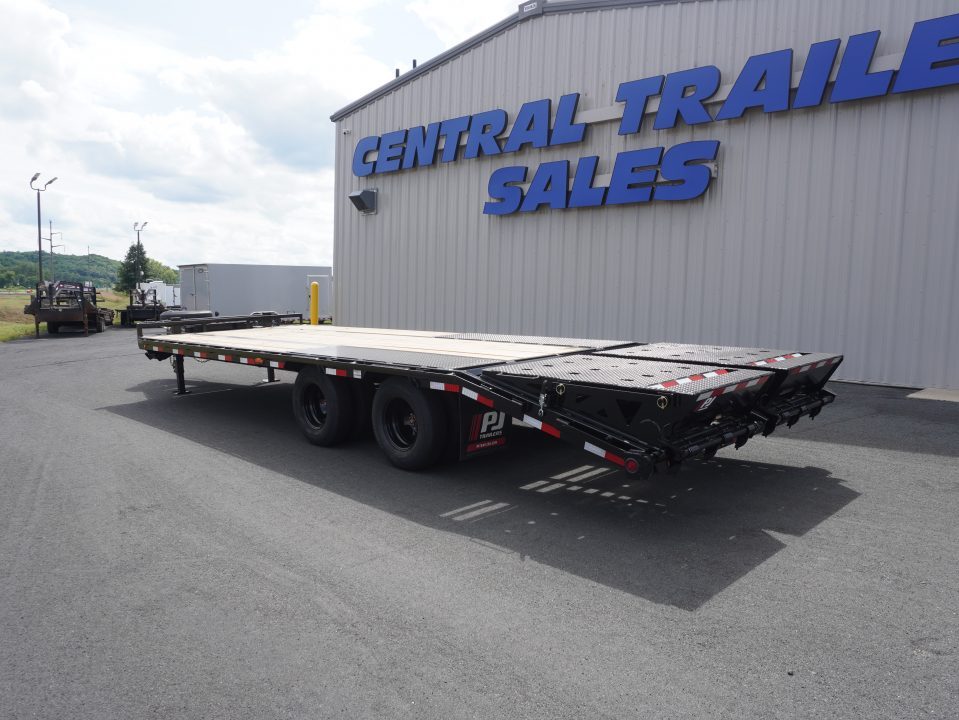 New 2027 PJ Trailers 102"x25' Deckover Trailer