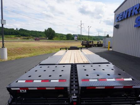 New 2027 PJ Trailers 102"x25' Deckover Trailer