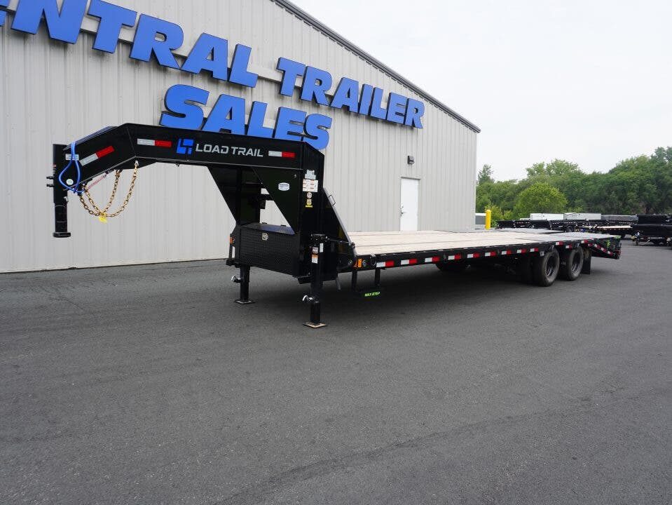 New 2026 Load Trail 30ft Gooseneck Deckover Flatbed Trailer