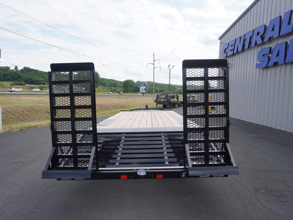 New 2027 Diamond C Trailers DEC207 24ft Equipment Trailer