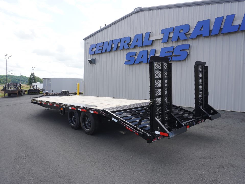 New 2027 Diamond C Trailers DEC207 24ft Equipment Trailer