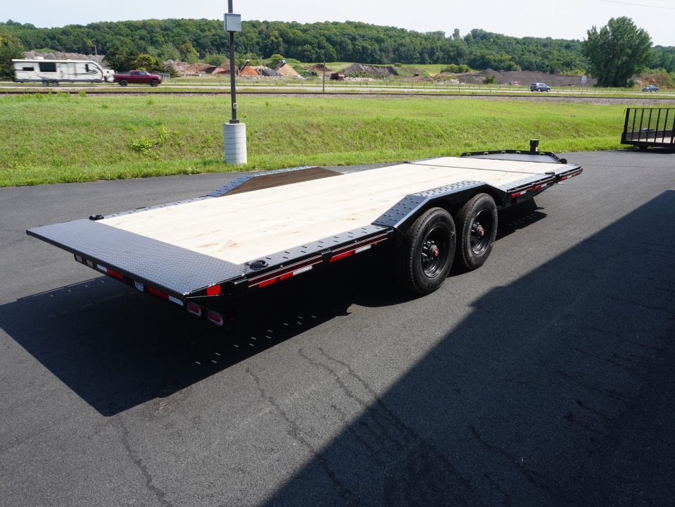 New 2026 Diamond C Trailers HXD210 22ft Tilt Trailer