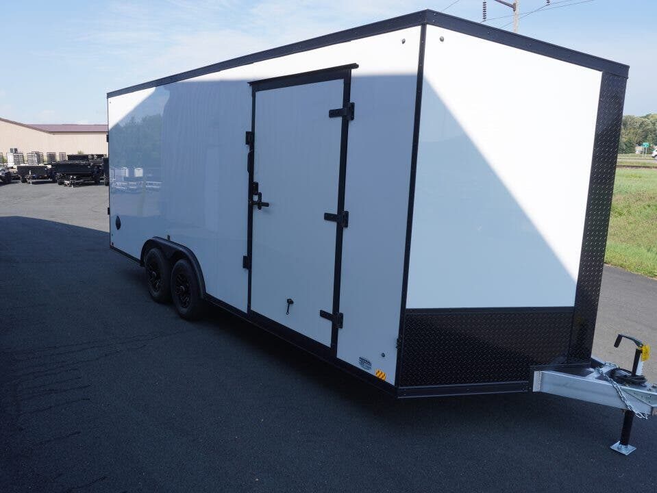 New 2027 Discovery Trailers 8.5x24ft Enclosed Car Hauler