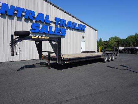 Used 2013 Hull 82 x30' Gooseneck Equipment Trailer