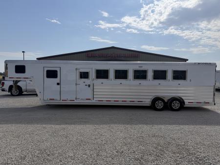 New 2026 Featherlite 6 Horse Gooseneck Horse Trailer