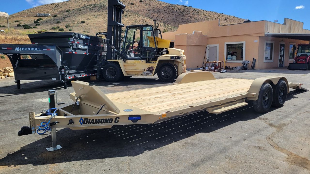 New 2026 Diamond C Trailers GTF83X20-SI Car Hauler