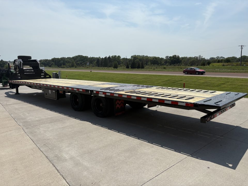 New 2027 Midsota FBHB3612-259G Hydraulic Tail Goosneck Flatbed Trailer