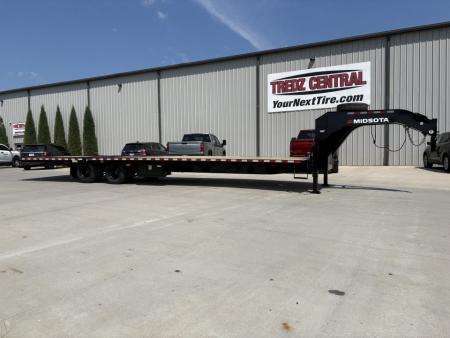 New 2027 Midsota FBHB3612-259G Hydraulic Tail Goosneck Deckover Trailer