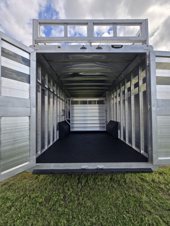 New 2027 Merhow Trailers Lone Star Horse Trailer