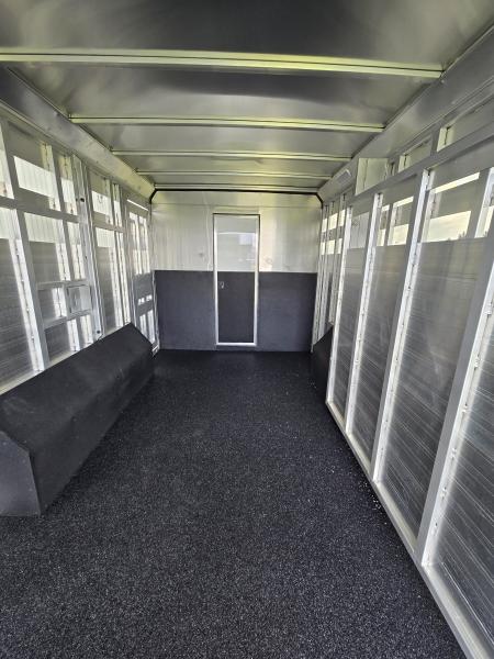 New 2027 Merhow Trailers Lone Star Horse Trailer