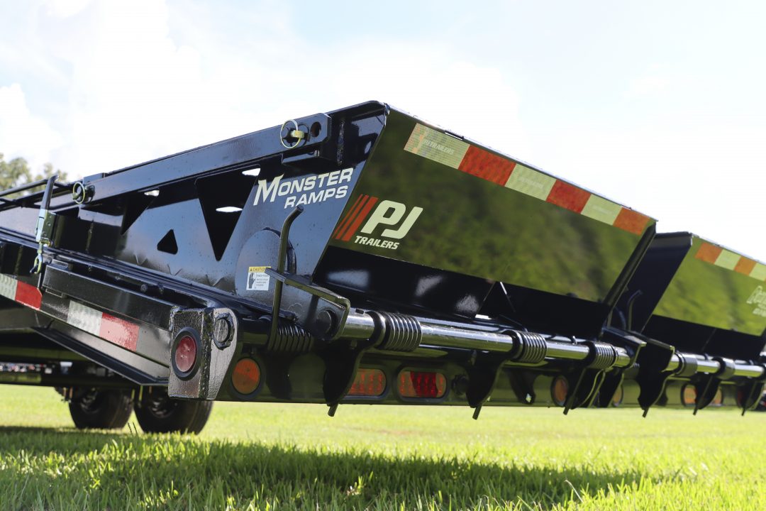 New 2027 8.5X40 PJ Gooseneck Equipment Trailer