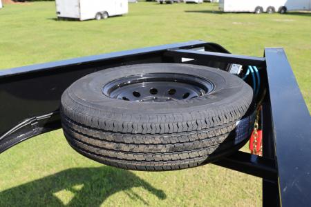 New 2027 8.5X40 PJ Gooseneck Equipment Trailer