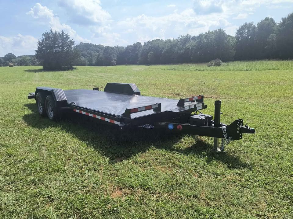 New 2026 Hawke Trailers 20' Power Tilt Equipment Trailer