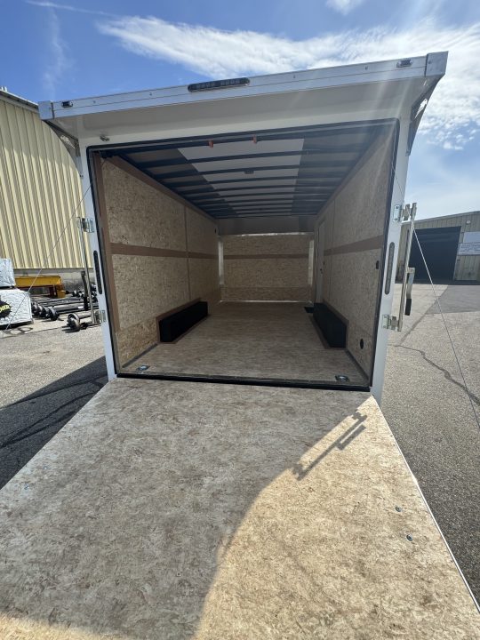 2027 American Hauler photo 9