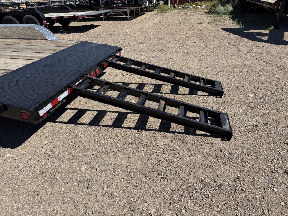 New 2027 PJ Trailers C5 18' 7K Car Hauler