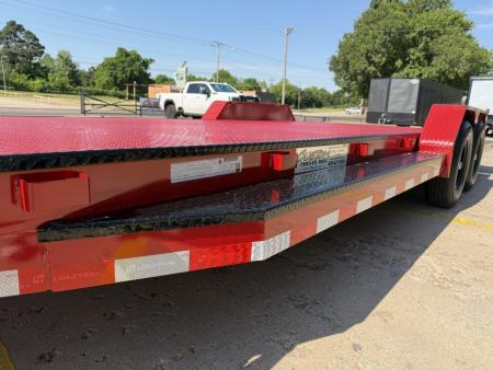 New #011050 2027 LOAD TRAIL CZ 22 X 83 TANDEM AXLE 10K STEEL FLOOR CAR HAULER W/ BLACKOUT TRIM PACKAGE