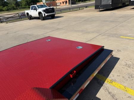 New #011050 2027 LOAD TRAIL CZ 22 X 83 TANDEM AXLE 10K STEEL FLOOR CAR HAULER W/ BLACKOUT TRIM PACKAGE